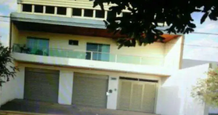 SOBRADO à venda, 3 quartos, 1 suíte, 3 vagas, MARTA HELENA - Uberlândia/MG