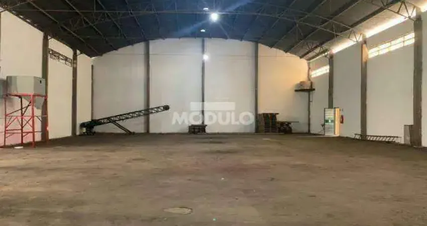 Barracão / Galpão / Depósito para alugar na Rua Licério Pinheiro de Paula, --, Distrito Industrial, Uberlândia
