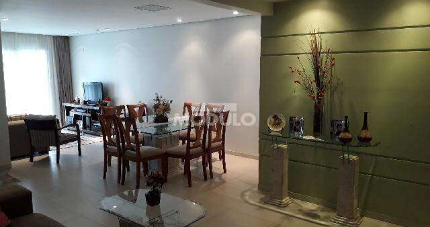 APARTAMENTO DUPLEX à venda, 3 quartos, 1 suíte, 3 vagas, Santa Mônica - Uberlândia/MG