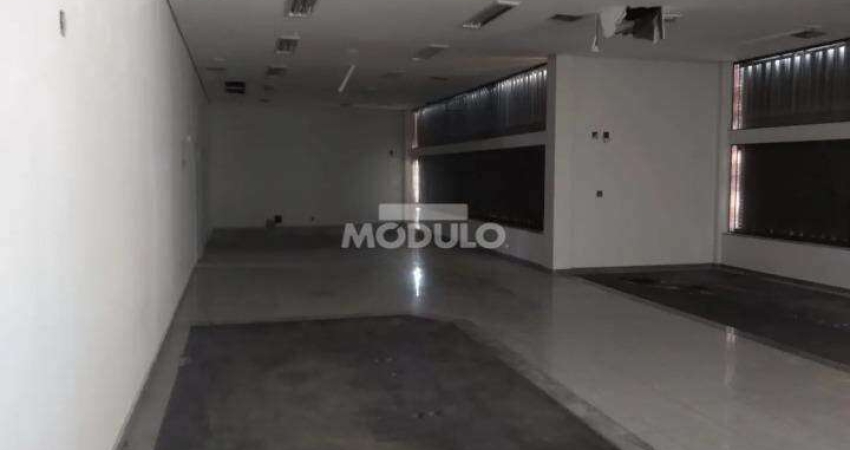 Ponto comercial para alugar na Avenida João Naves de Ávila, --, Centro, Uberlândia