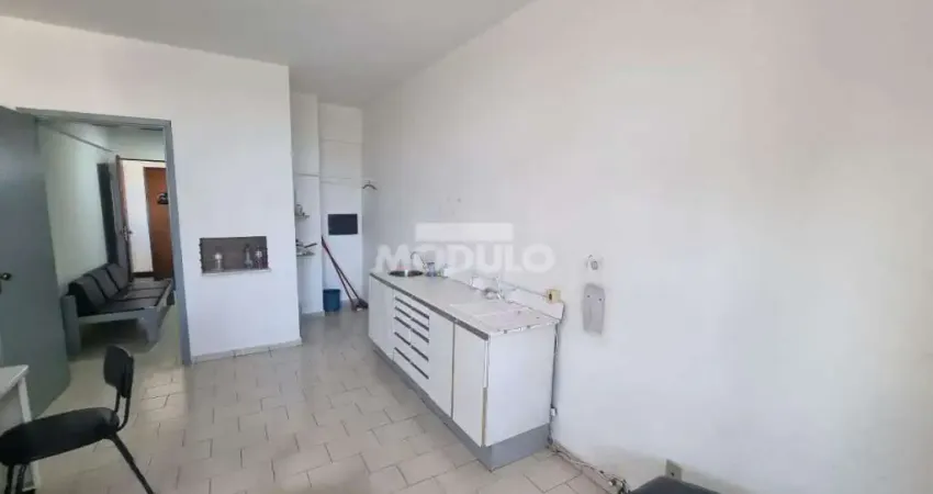 Sala comercial para alugar na Rua Coronel Antônio Alves Pereira, --, Centro, Uberlândia