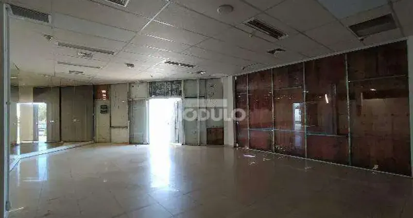 Imóvel comercial para locação no Bairro Laranjeiras