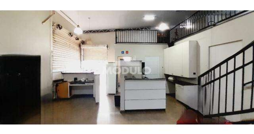 Ponto comercial para alugar na Rua Cruzeiro dos Peixotos, --, Centro, Uberlândia
