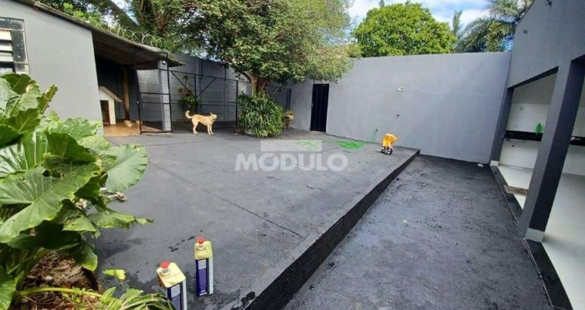 Casa residencial para locação Bairro Jaraguá com 3 quartos
