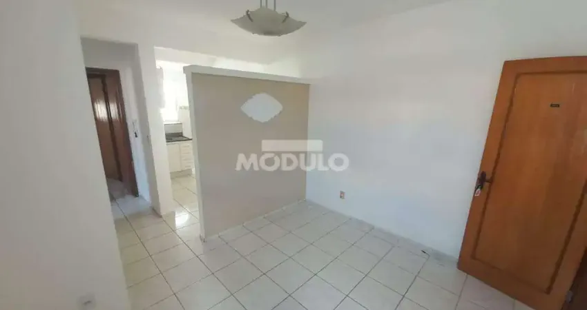 Apartamento para locação no Bairro Santa Mônica com 2 quartos