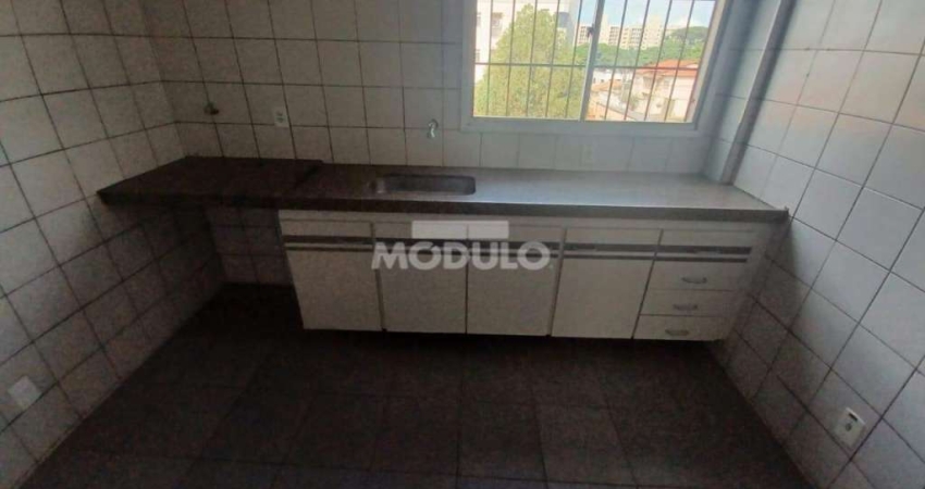 Apartamento residencial para locação Bairro Osvaldo Rezende com 4 quartos