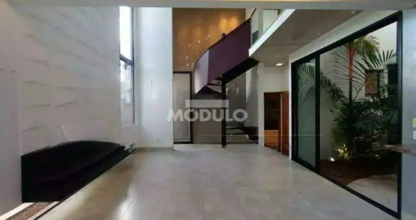 Casa residencial disponível para locação bairro vigilato pereira.