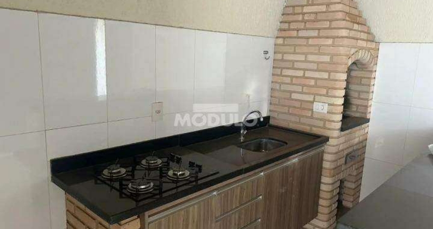 Casa residencial para locação, bairro Jardim Patrícia com 3 quartos