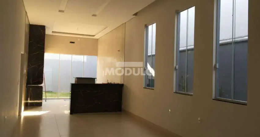 Casa com 3 quartos à venda na Rua Rio Corumbá, --, Jardim Europa, Uberlândia