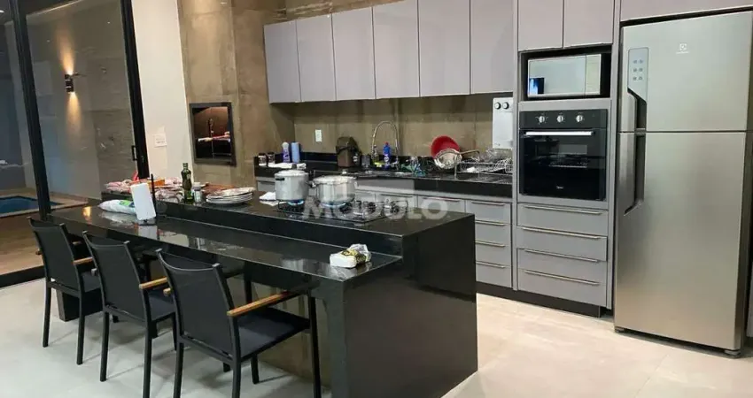 Casa com 3 quartos à venda na Rua Dourada, --, Grand Ville, Uberlândia
