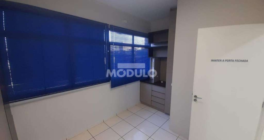Sala comercial para alugar na Avenida Fernando Vilela, --, Martins, Uberlândia