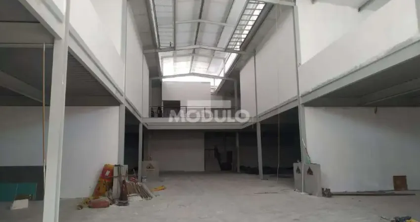 Galpão comercial para locação no Centro de Uberlândia