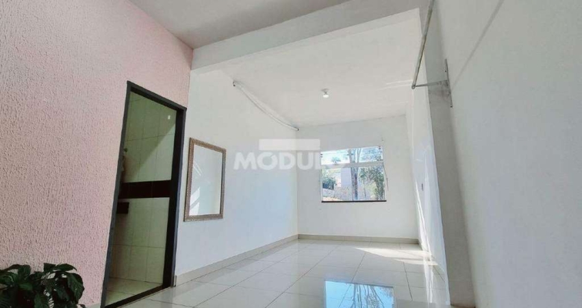 Sala comercial para alugar na Rua das Papoulas, --, Cidade Jardim, Uberlândia