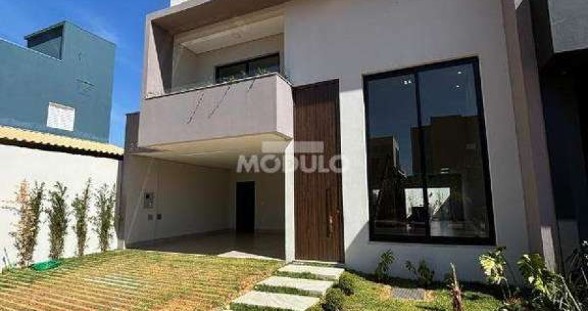 CASA RESIDENCIAL à venda, 3 quartos, 3 suítes, 1 vaga, GRAND VILLE - Uberlândia/MG