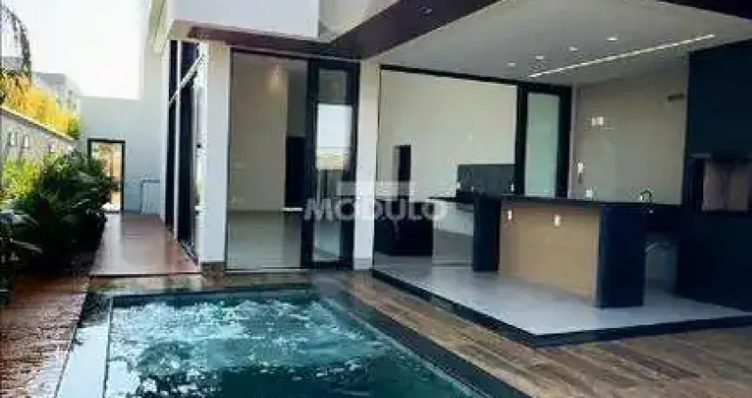 CASA DE CONDOMÍNIO à venda, 3 quartos, 3 suítes, 4 vagas, GRANJA MARILEUSA - Uberlândia/MG