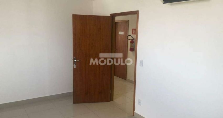Sala comercial para alugar na Avenida Vasconcelos Costa, --, Osvaldo Rezende, Uberlândia