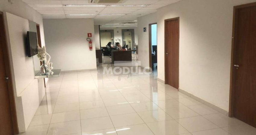 Sala comercial para alugar na Avenida Vasconcelos Costa, --, Osvaldo Rezende, Uberlândia