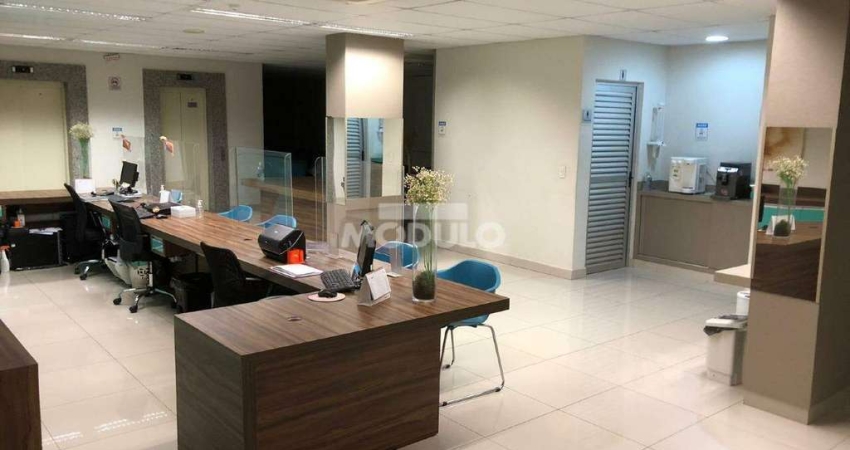 Sala comercial para alugar na Avenida Vasconcelos Costa, --, Osvaldo Rezende, Uberlândia