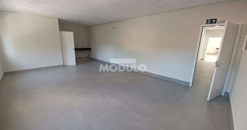 Sala comercial para alugar na Praça Tubal Vilela, --, Centro, Uberlândia