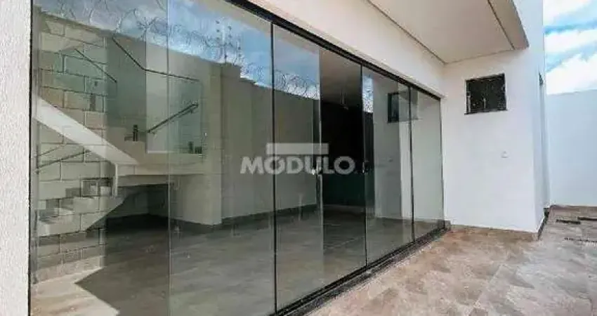 Casa com 3 quartos à venda na Avenida Palmeira Real, --, Novo Mundo, Uberlândia