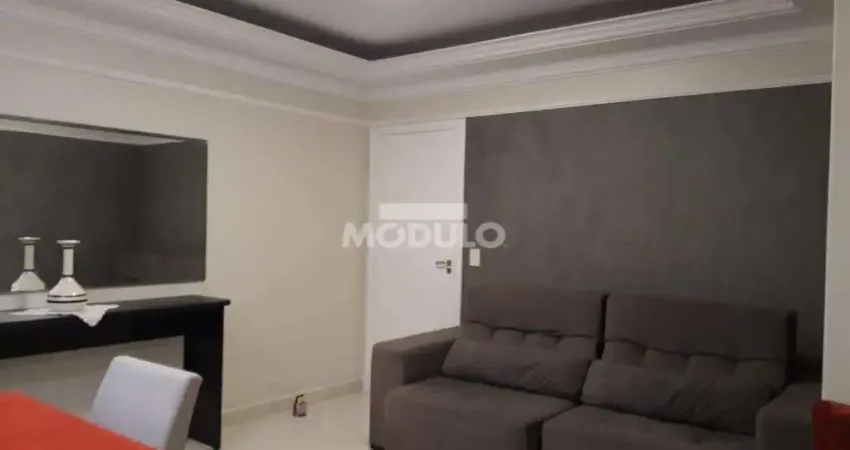 Excelente Apartamento com armários no bairro Santa Maria
