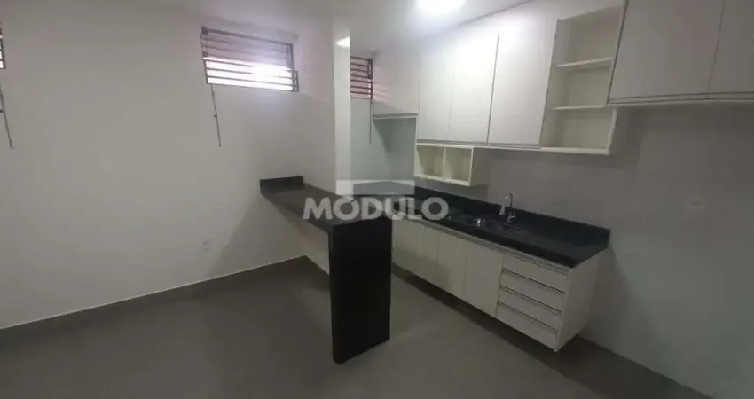 Apartamento residencial disponivel para locação no bairro martins.