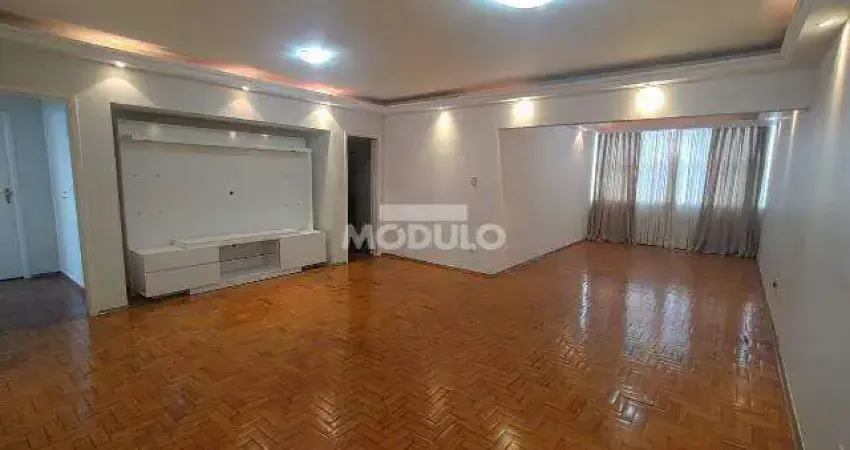 Apartamento com 3 quartos à venda na Praça Tubal Vilela, --, Centro, Uberlândia
