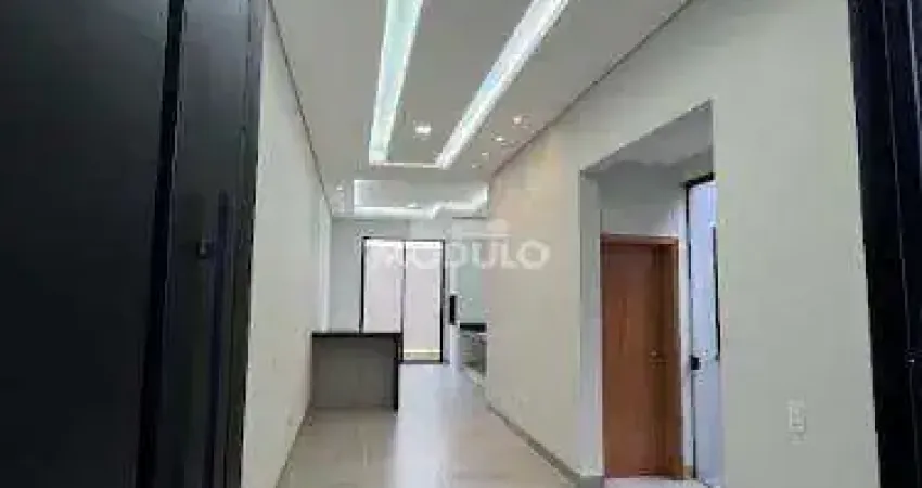 CASA RESIDENCIAL à venda, 3 quartos, 1 suíte, 2 vagas, NOVO MUNDO - Uberlândia/MG