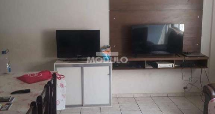 APARTAMENTO à venda, 3 quartos, 1 vaga, Presidente Roosevelt - Uberlândia/MG