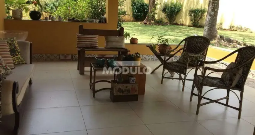 CASA RESIDENCIAL à venda, 3 quartos, 1 suíte, 2 vagas, MORADA DA COLINA - Uberlândia/MG