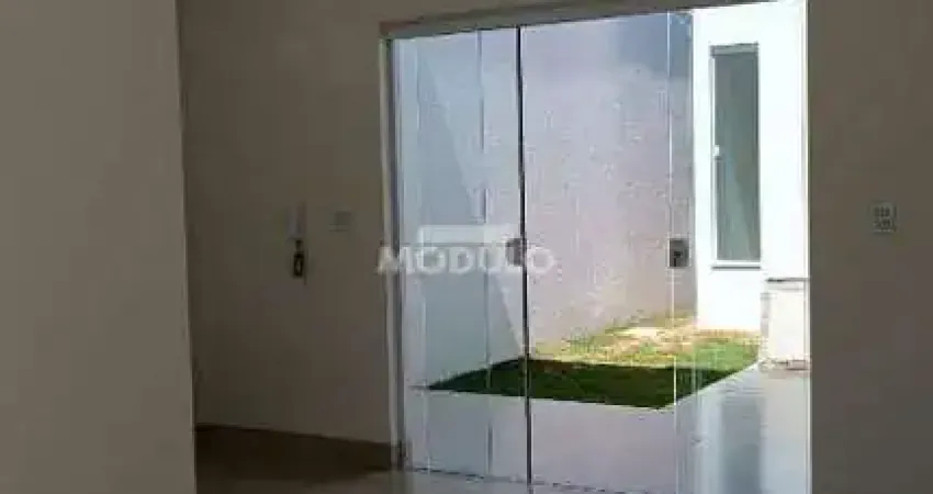 CASA RESIDENCIAL à venda, 2 quartos, 1 suíte, 2 vagas, Granada - Uberlândia/MG