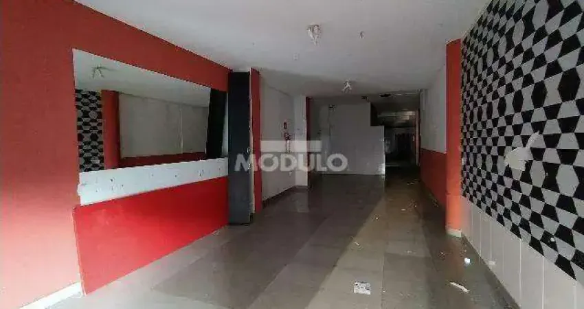 Ponto comercial para alugar na Avenida Floriano Peixoto, --, Centro, Uberlândia
