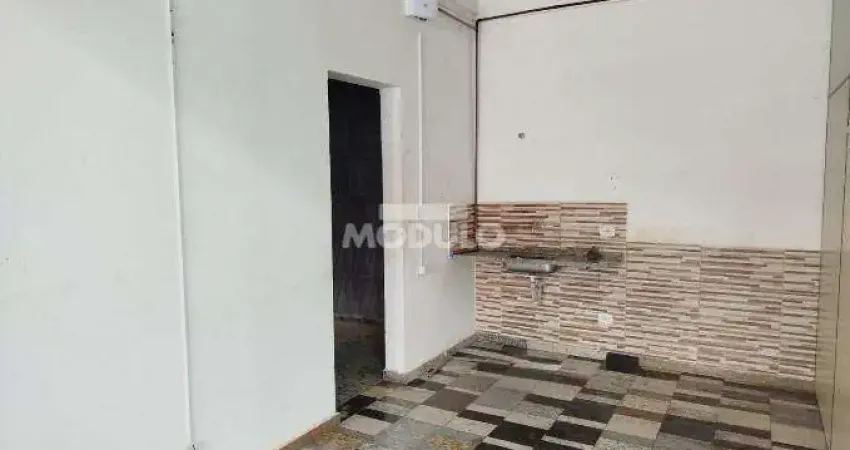 Ponto comercial para alugar na Avenida Carlos Gomes, --, Tubalina, Uberlândia
