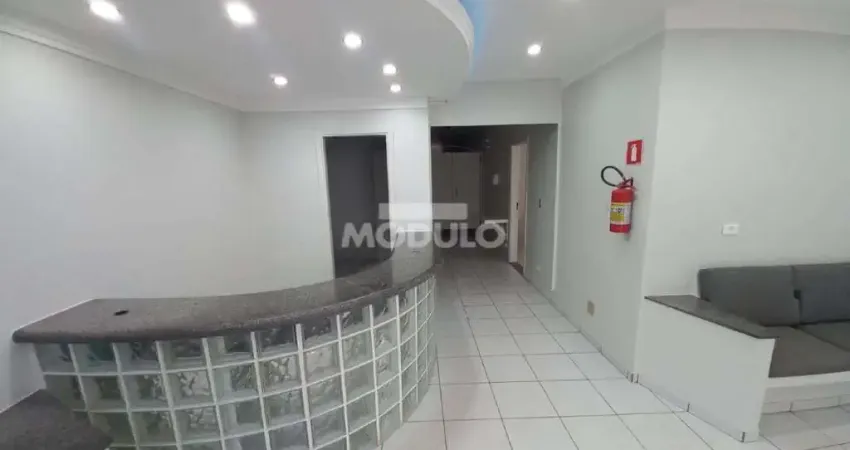Casa com 1 quarto para alugar na Rua Olegário Maciel, --, Centro, Uberlândia