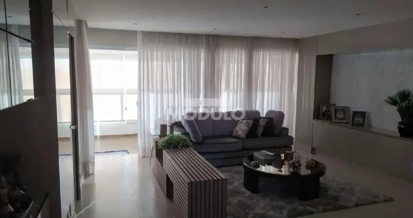Apartamento com 3 quartos à venda na Rua Machado de Assis, --, Centro, Uberlândia