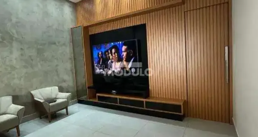 Casa com 4 quartos à venda na Rua dos BemTeVis, --, Jardim das Palmeiras, Uberlândia