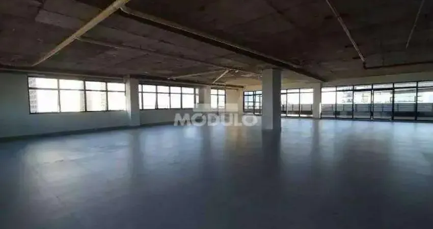 Sala comercial para alugar na Avenida dos Vinhedos, --, Jardim Karaíba, Uberlândia