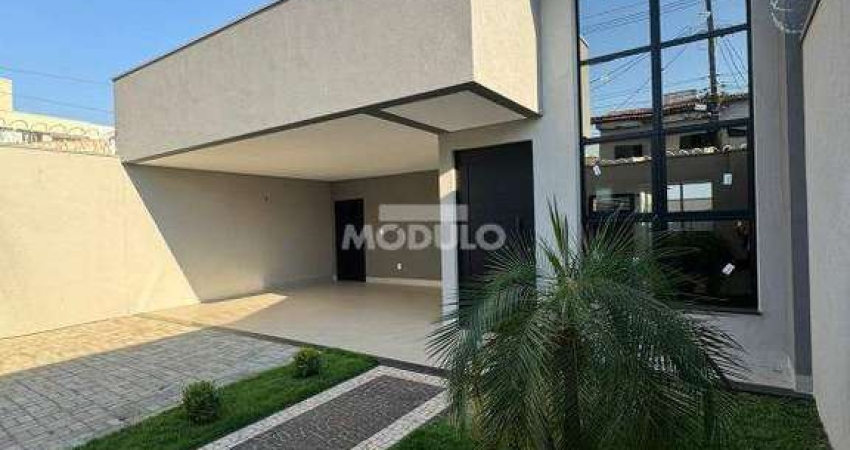 CASA RESIDENCIAL à venda, 3 quartos, 3 suítes, 4 vagas, Pampulha - Uberlândia/MG
