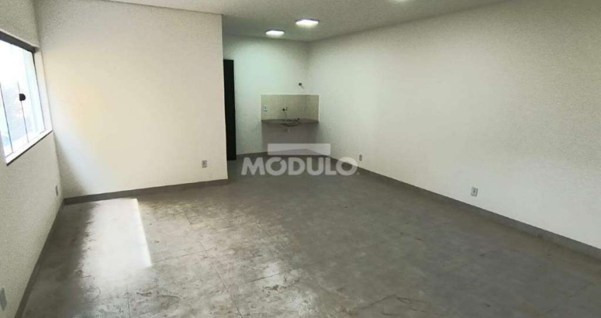 Sala comercial para alugar na Rua da Secretária, --, Planalto, Uberlândia