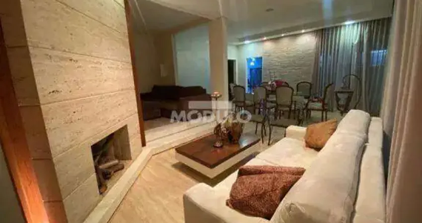 CASA DE CONDOMÍNIO à venda, 3 quartos, 1 suíte, 3 vagas, CONDOMINIO ECOLOGICO PARADISO - Uberlândia/MG