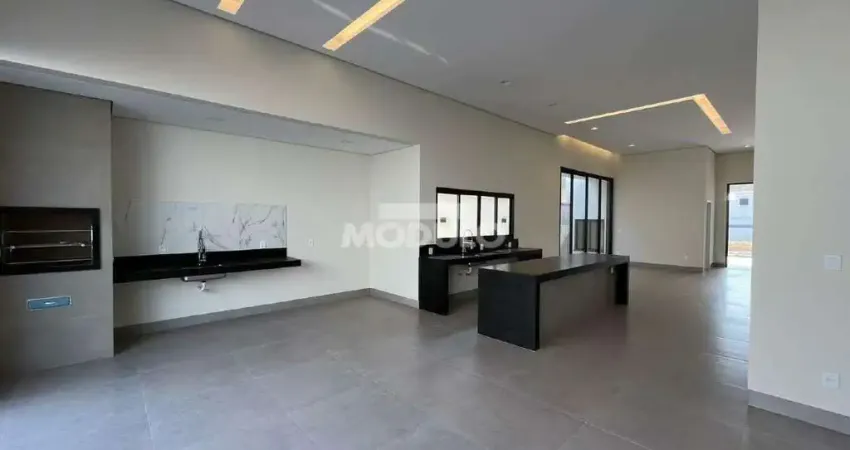 CASA DE CONDOMÍNIO à venda, 3 quartos, 3 suítes, 2 vagas, Shopping Park - Uberlândia/MG
