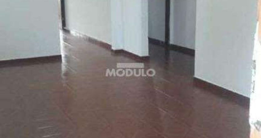 CASA RESIDENCIAL à venda, 3 quartos, 1 suíte, 2 vagas, Tubalina - Uberlândia/MG