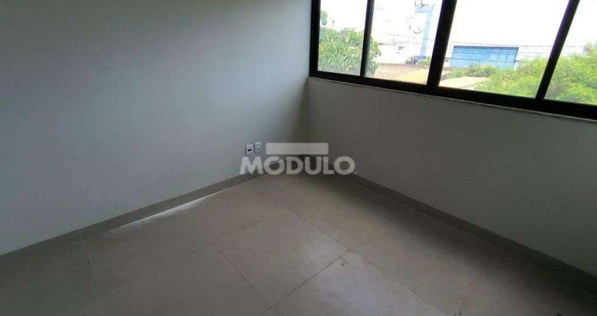 Apartamento com 2 quartos para alugar na Rua Paraíba, --, Umuarama, Uberlândia