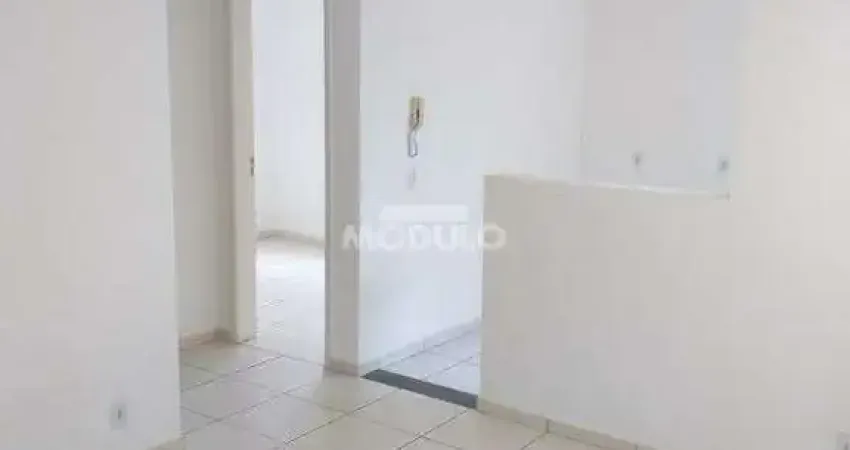Apartamento com 2 quartos para alugar na Rua SU1, --, Gávea, Uberlândia