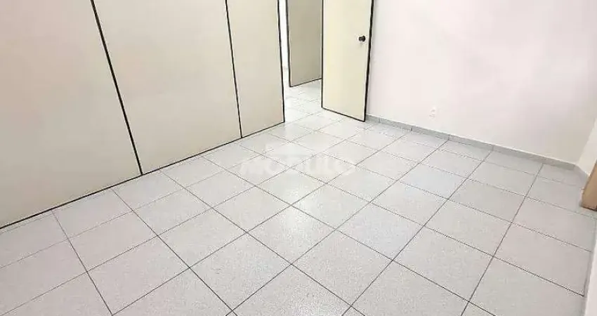 Sala comercial para alugar na Avenida Marcos de Freitas Costa, --, Daniel Fonseca, Uberlândia