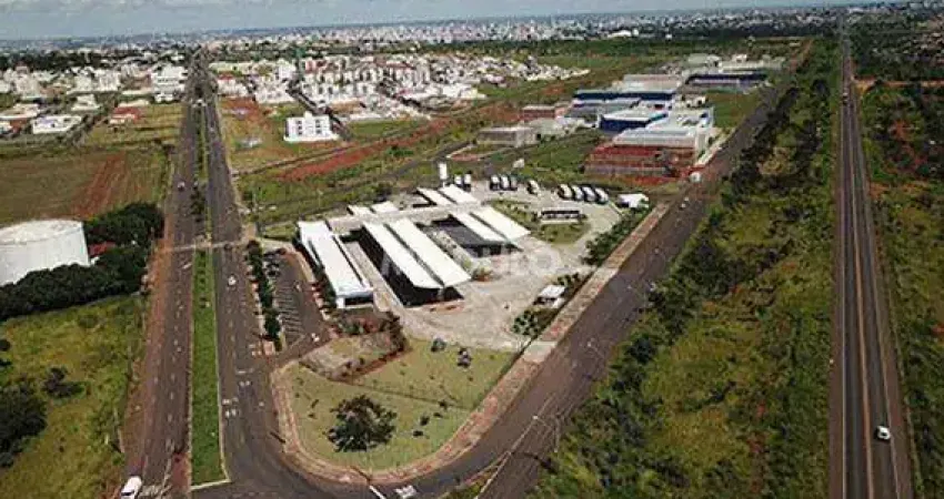 Terreno à venda na Avenida Palmeira Real, --, Novo Mundo, Uberlândia
