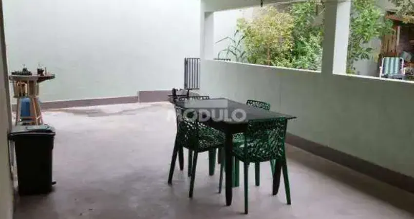 CASA RESIDENCIAL à venda, 2 quartos, 3 vagas, Laranjeiras - Uberlândia/MG