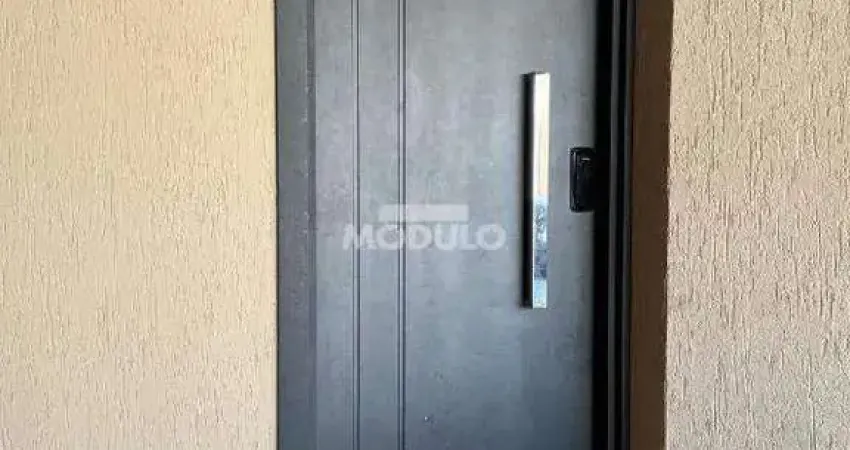 Casa Residencial para locação no Bairro Tubalina com 3 suítes