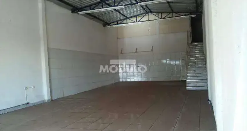 Barracão / Galpão / Depósito para alugar na Avenida Comendador Alexandrino Garcia, --, Marta Helena, Uberlândia