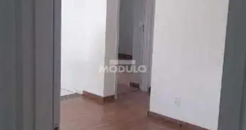 APARTAMENTO à venda, 2 quartos, 1 vaga, Chácaras Tubalina e Quartel - Uberlândia/MG